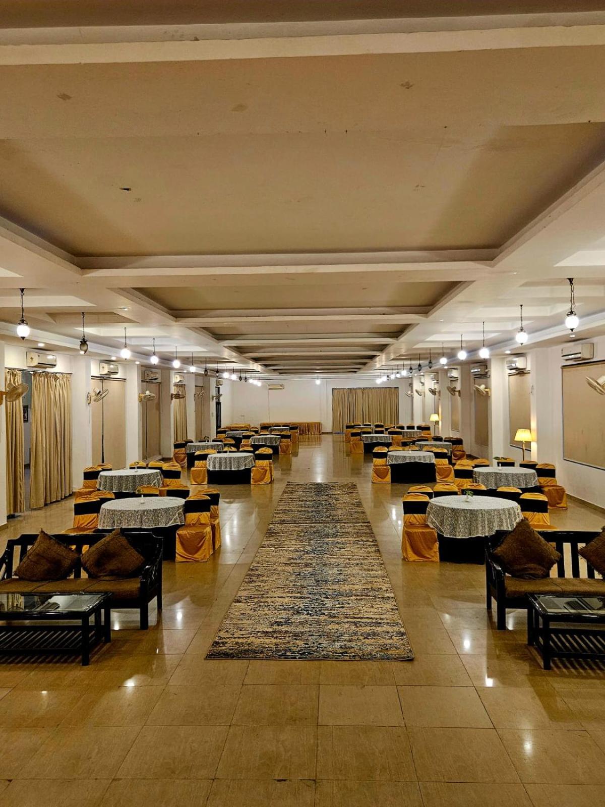 Corbett Tusker Trail Hotel Kashipur Exterior foto